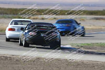 media/Oct-26-2025-CalClub SCCA (Sun) [[8ce1e69566]]/Group 2/Grapevine/